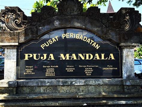 Bali Tak Hanya Tentang Pantai, Belajar Toleransi Beragama di Puja ...