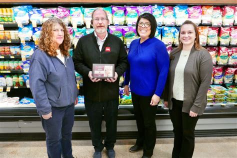 Cub Foods in Alexandria named top retail food donor - Alexandria Echo ...