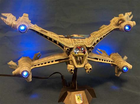 Babylon-5 Starfury Model Kit Revell - O Espaço Virtual do Colecionador