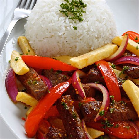 Lomo saltado peruano