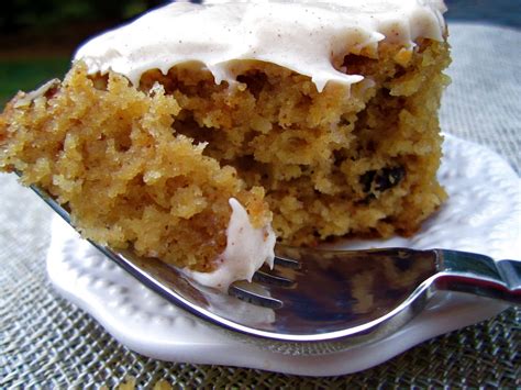 Stephanie Cooks: Spiced Applesauce Cake with Cinnamon Cream Cheese Frosting