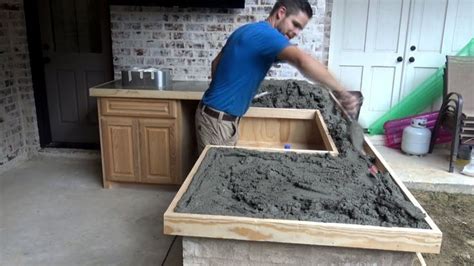 GREAT WAY TO MAKE CONCRETE COUNTER TOPS - YouTube | Concrete outdoor kitchen, Outdoor kitchen ...