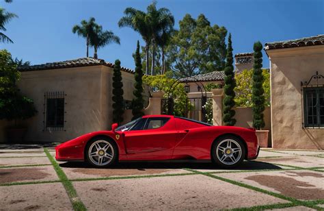 Digital Milestone: Ferrari Enzo Smashes Records in Landmark Online Auction