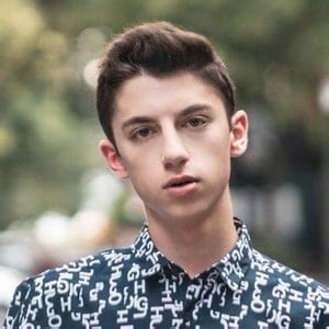 Eitan Bernath - Age, Family, Bio | Famous Birthdays