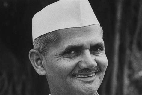 Lal Bahadur Shastri Biography - Life History, Facts & Achievements