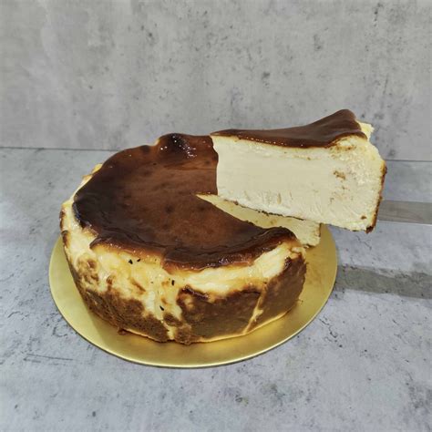 Burnt Cheese Cake - La Levain