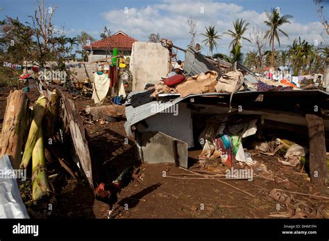 Typhoon damage philippines hi-res stock photography and images - Alamy