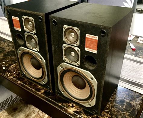 Rare Vintage Onkyo Speakers, Audio, Soundbars, Speakers & Amplifiers on Carousell