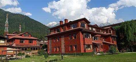 Pahalgam Hotel 𝗕𝗢𝗢𝗞 Pahalgam Hotel