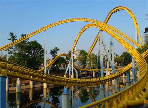 Skyrush | Roller Coaster at Hersheypark | Parkz - Theme Parks