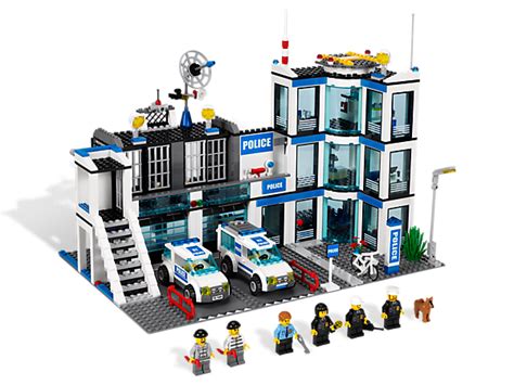 Police Station - 7498 | City | LEGO Shop