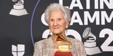 Cuba’s Ángela Álvarez, 95, wins Latin Grammy for Best New Artist