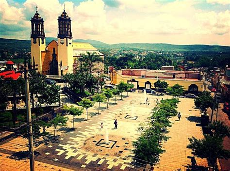 IGLESIA DE EL SALTO, JALISCO | Paris skyline, Mexico, Skyline