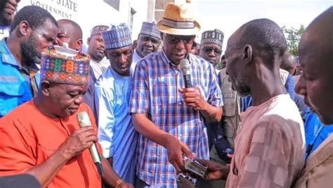 Gov. Zulum launches distribution of relief materials to Borno flood victims