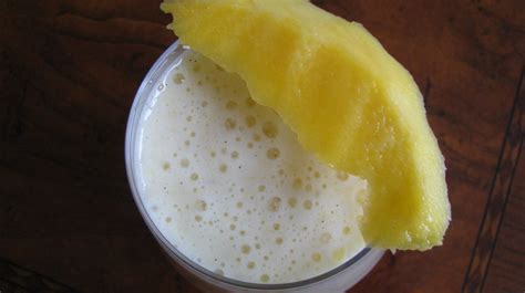 Mango Vanilla Bean Smoothie. - How Sweet Eats