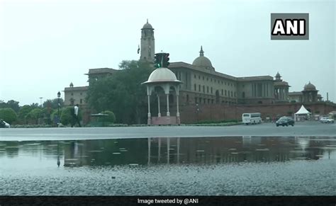 Delhi Weather News Live Updates: Massive Traffic Jam, Waterlogging Amid Heavy Rain In Delhi