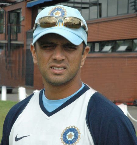 Rahul Dravid - Soccer skills to save his wicket