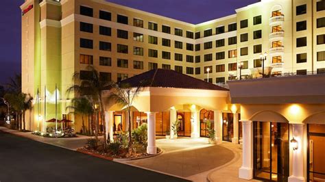 Hotels near Disneyland | Anaheim Hotels | Disneyland Resort