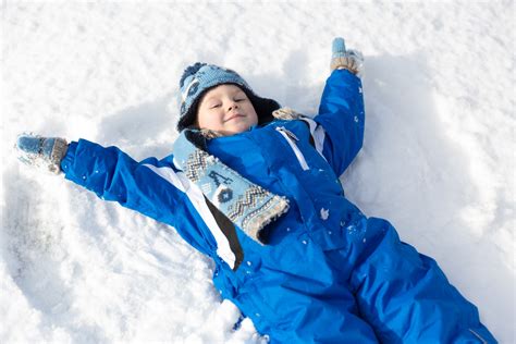 child in snow | Free Range Kids