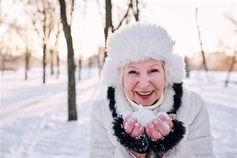 7 Winter Activities for Seniors - Shepherd's Staff In-home Care