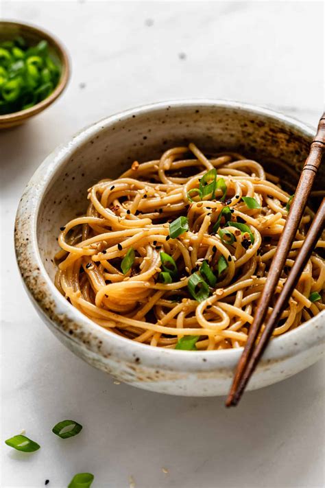 15 Minute Asian Garlic Noodles Recipe - Choosing Chia