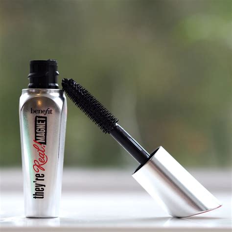 Benefit They're Real Magnet Mascara Review | British Beauty Blogger