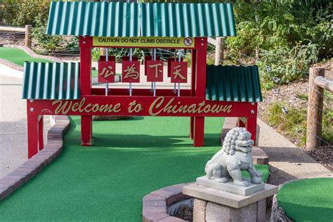 "Welcome to Chinatown" Hindernis bei der Minigolfanlage City Mini Golf in Downtown Chicago ...