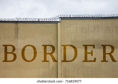 Wall Barbed Wire Border Label Stock Photo 716819077 | Shutterstock