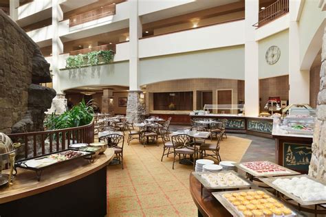 Book Embassy Suites by Hilton Dallas DFW Airport North, Grapevine, Texas - Hotels.com