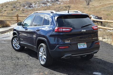 2015 Jeep Cherokee Limited: Quick Pics Review [Video] - The Fast Lane Car