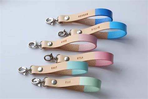 Handmade Personalized Leather Keychain | Gadgetsin