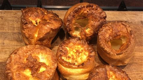 Christmas Yorkshire Pudding | Christmas Dinner | Fluffy And Tasty #yorkshirepudding #duckfat # ...