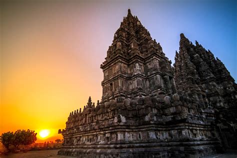 A Beautiful Sunset at Candi Prambanan by saka50ft on DeviantArt