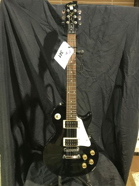 EPIPHONE LES PAUL 100 BLACK ELECTRIC GUITAR WITH GIG BAG - Able Auctions