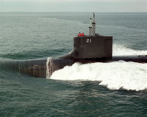 USS Seawolf (SSN 21) conducting sea trials : r/submechanophobia