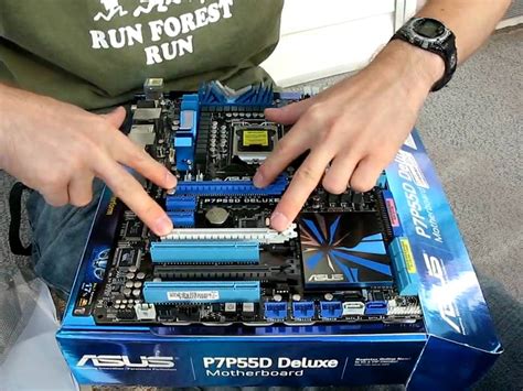 ASUS P7P55D Deluxe P55 LGA1156 Core i5 Motherboard Unboxing Linus Tech Tips - YouTube