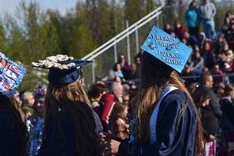 KPBSD revises proposed graduation adornment policy | Peninsula Clarion