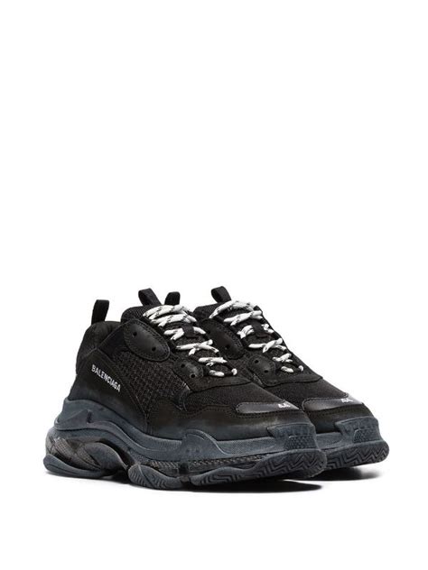 Balenciaga Triple S On Men | ubicaciondepersonas.cdmx.gob.mx