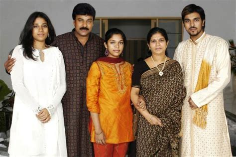 ASHOK THE KING: Chiranjeevi Family Photos