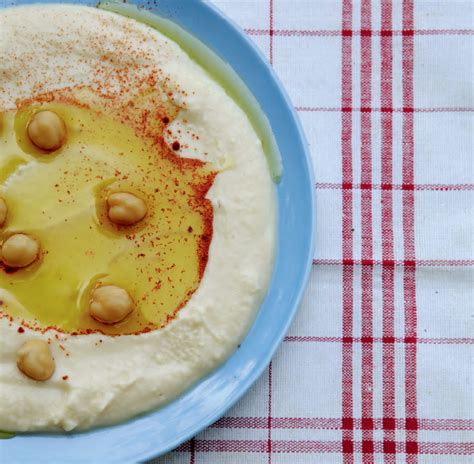 Hummus with tahini - Delicious recipes by Samantha