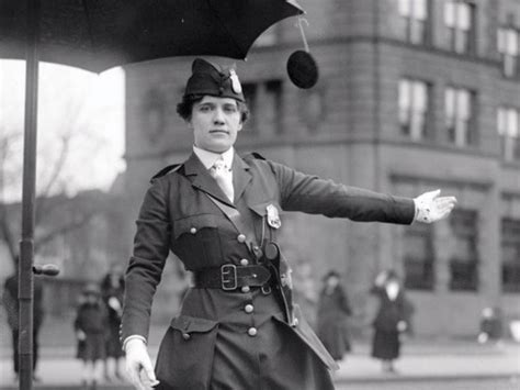 America's First Female Police Officer,Leola N. King, Washington D.C. 1918 | NotableHistory ...