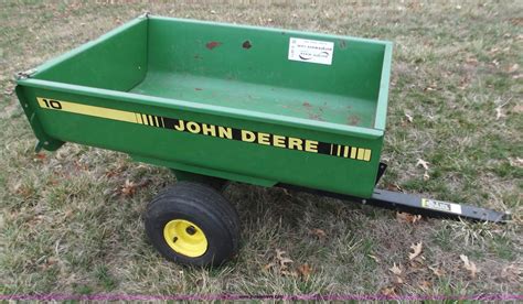 John Deere 10 lawn cart in Harrisonville, MO | Item D3671 sold | Purple Wave