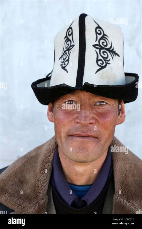 Kyrgyzstan, Silk Road, portrait Stock Photo - Alamy