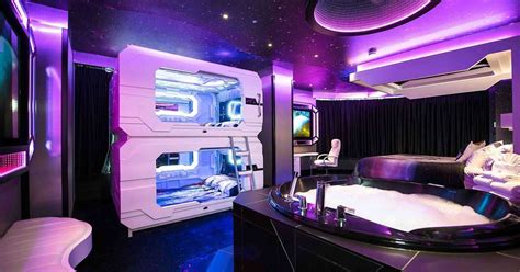 Mind Blowing Themed Hotel In Edmonton Will Transport You To Outer Space ...