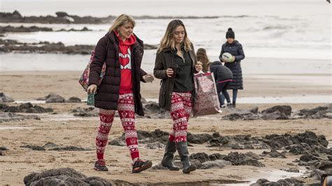 Langland Boxing Day Swim 2023 (5) | Langland Boxing Day Swim… | Flickr