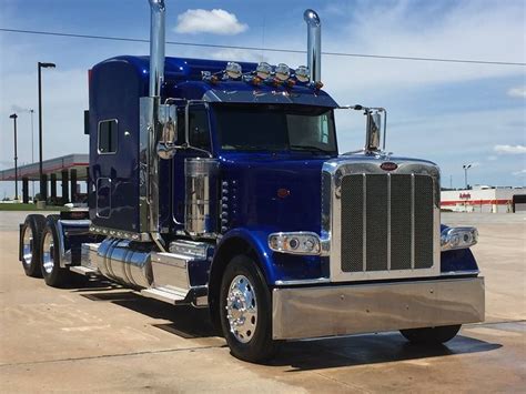 Peterbilt 389 "Viper Blue" | Big trucks, Peterbilt trucks, Big rig trucks