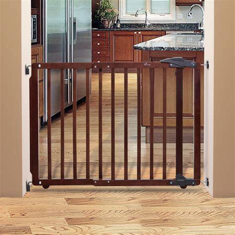 Nottingham Gro-Gate Pet Gate (27.25 to 41W) – Baby and Pet Gates