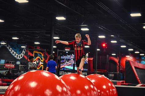 Sky Zone Atlanta - Home