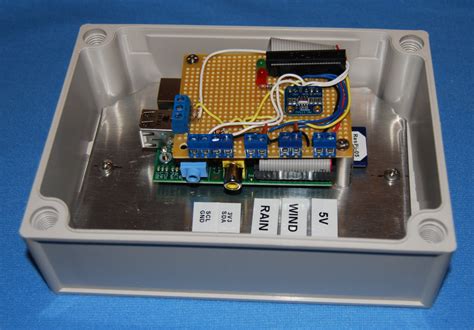 The Raspberry Pi Hobbyist: Raspberry Pi Weather Station