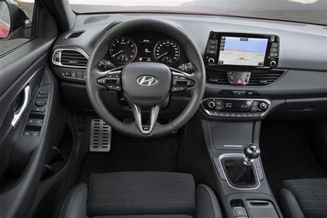 Hyundai i30 debuts first N Line package, more to follow - PerformanceDrive